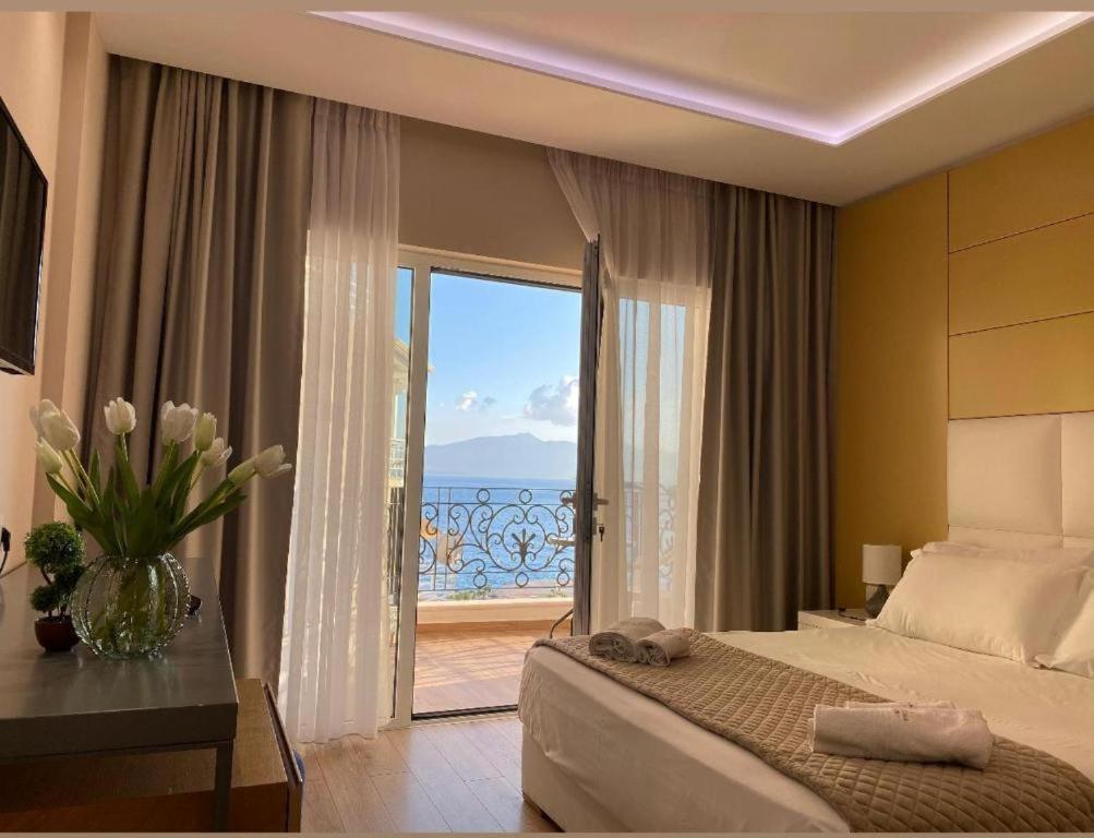 Ami Mar Hotel Sarande Exterior photo