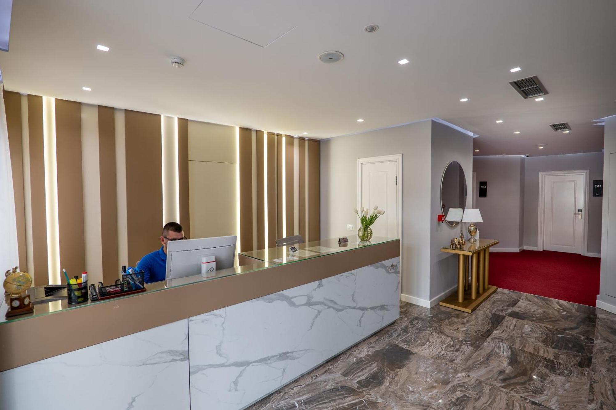 Ami Mar Hotel Sarande Exterior photo