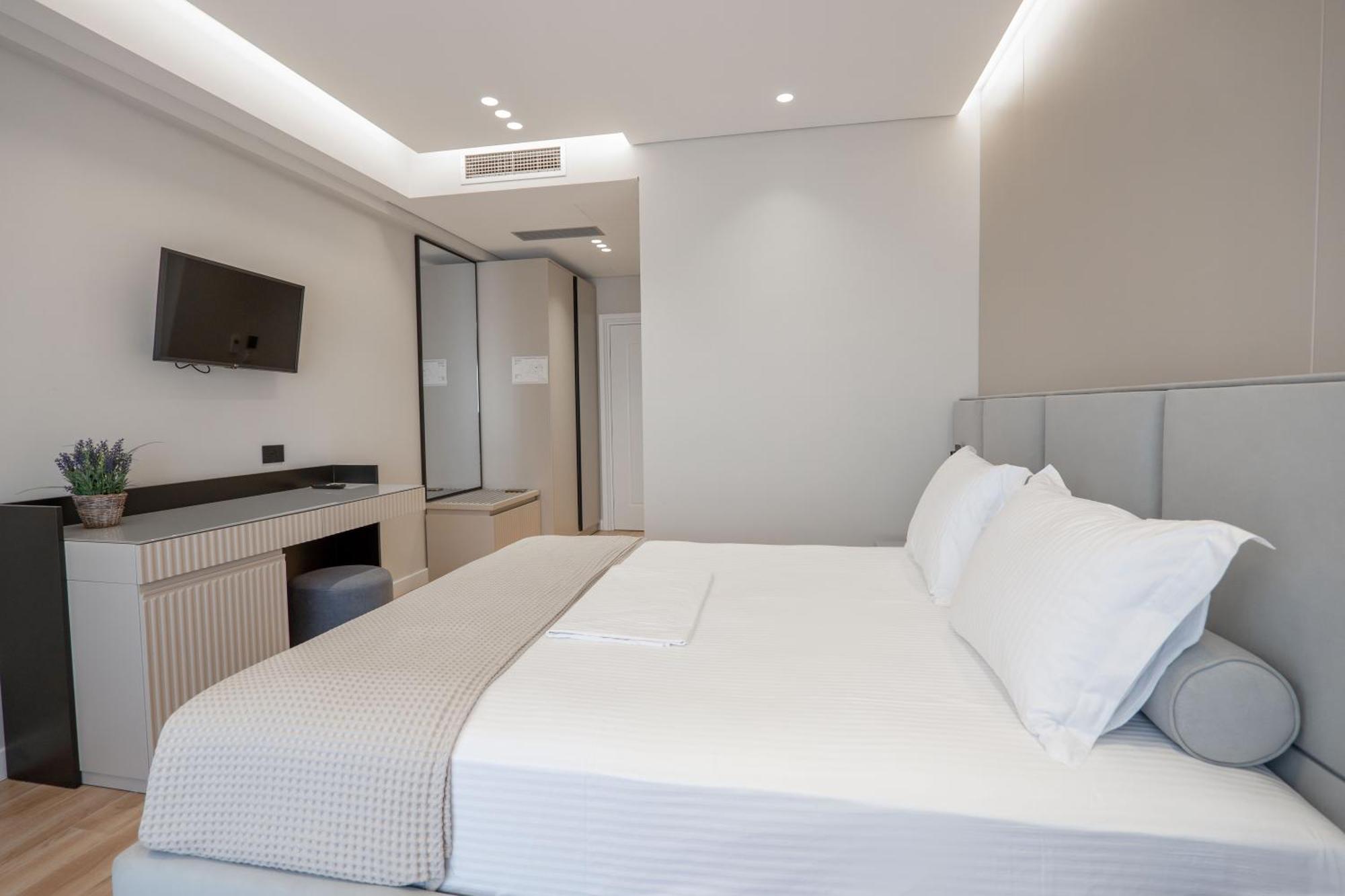 Ami Mar Hotel Sarande Exterior photo